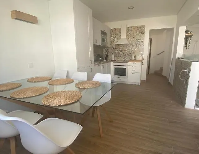 Luisa Anabela Piscine Et Jacuzzi * 알부페이라