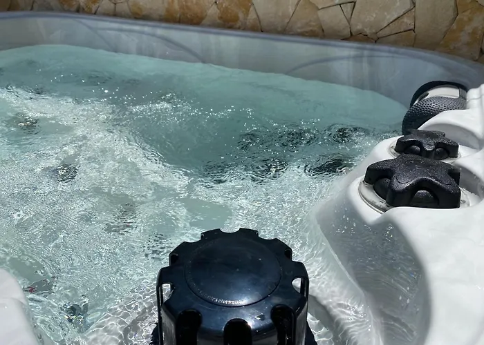 Luisa Anabela Piscine Et Jacuzzi 빌라 *